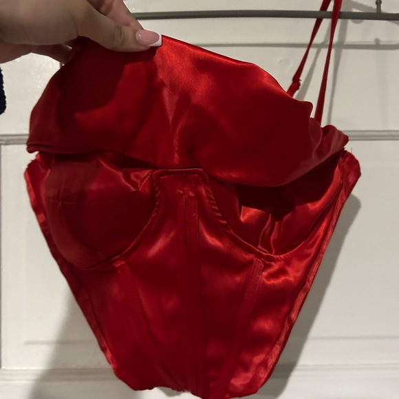 Top - Picture 2 of 2